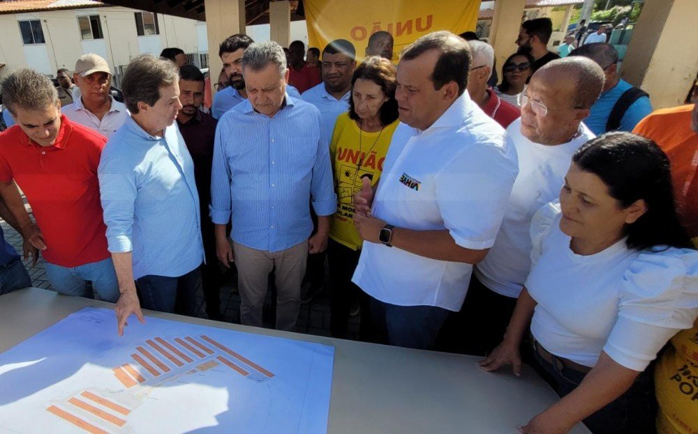 Geraldo Júnior e Rui Costa realizam vistoria em unidade do programa Minha Casa, Minha Vida