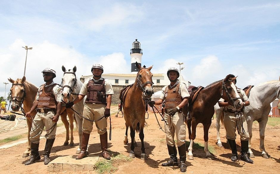 Para economizar combustível, PM fará ronda com cavalos e drones na Bahia