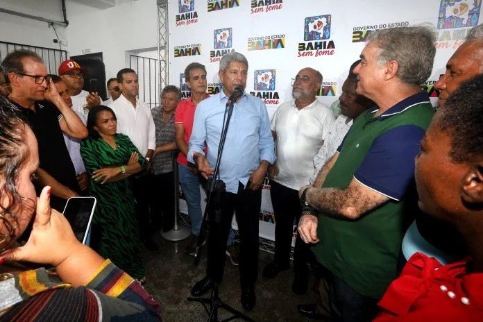 Em Antônio Cardoso, Jerônimo visita obras de construção de nova sede de colégio estadual