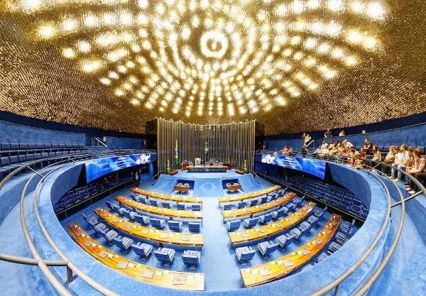 Foi aprovado pelo Senado um empréstimo de até US$ 1 bilhão para o programa de acesso a crédito