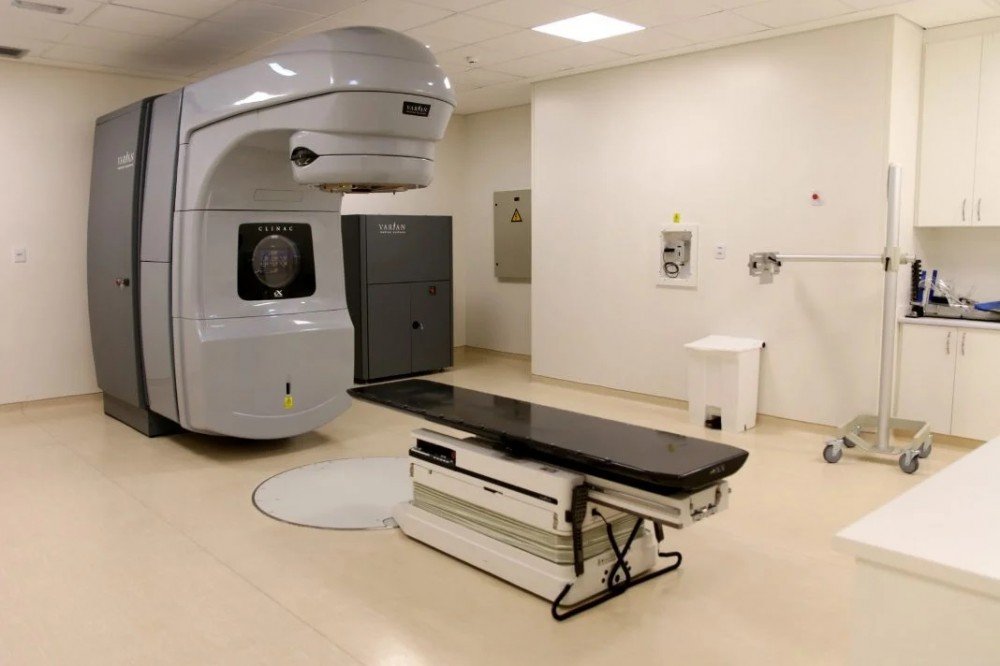 A Sesab garantiu mais dois aceleradores lineares para fortalecer a assistência oncológica na Bahia