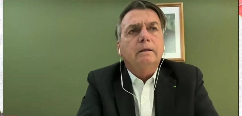 Ex-presidente foi convocado a prestar depoimento no inquérito que investiga fraude em cartões de vacinação