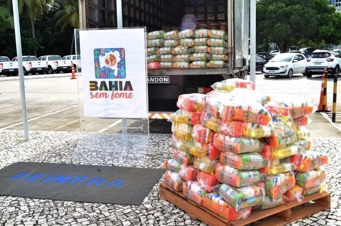 Bahia Sem Fome - Seinfra recebe mais de 10 toneladas de alimentos da Concessionária Litoral Norte