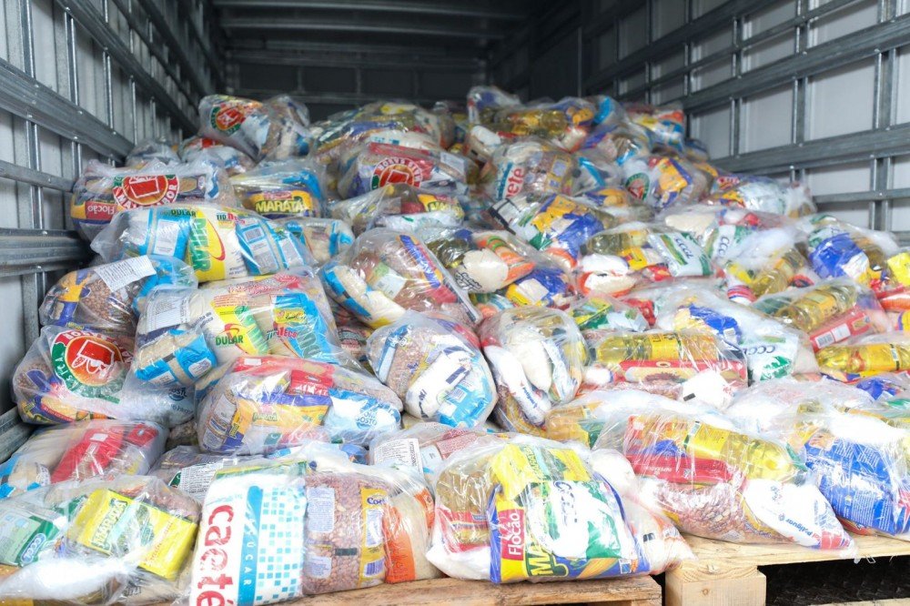 Mais de 130 toneladas de alimentos é arrecadada pela SEC para o Bahia Sem Fome