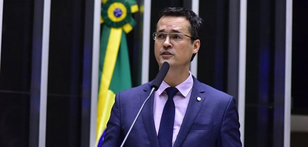 Sem provas, Dallagnol acusa Gilmar Mendes de articular sua cassação