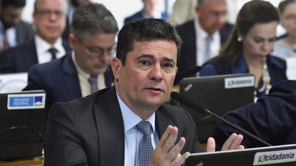 Tony Garcia insinua que Sergio Moro será preso