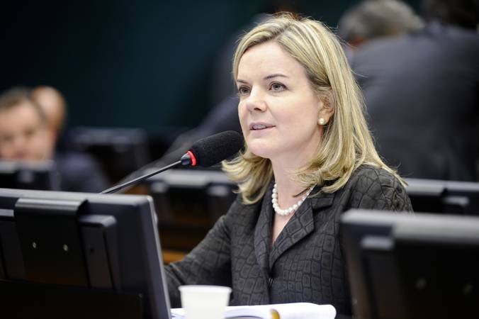 Gleisi ironiza sobre condenação de Dallagnol no STJ: 