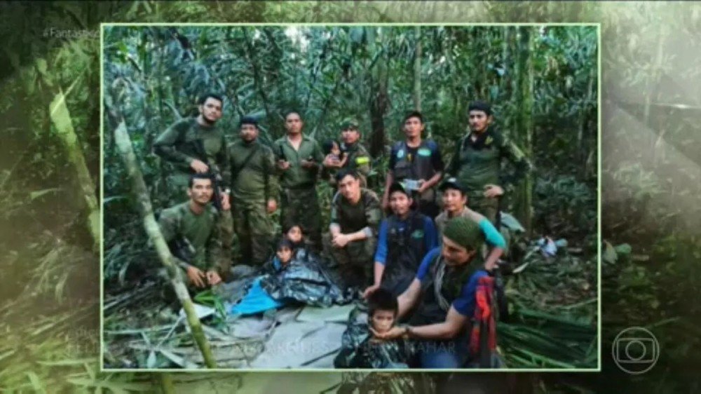 Crianças salvaram a bebê após moverem o corpo da mãe morta