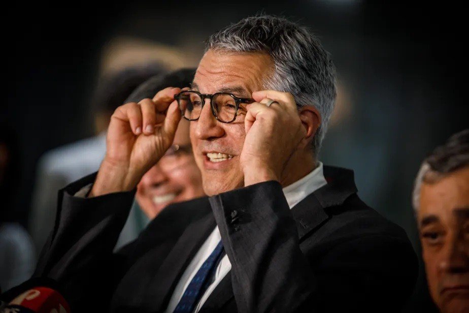 Sob pressão do Centrão, Padilha diz que ministros terão que informar semanalmente quais deputados receberam