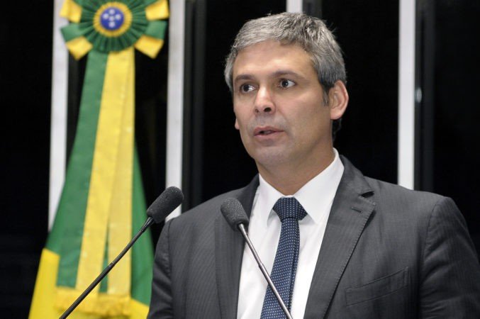 Lindbergh Farias diz: 
