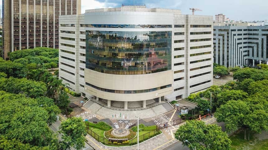 Joaquim de Carvalho - Clima pesou no TRF-4: Thompson Flores, Malucelli e Gabriela Hardt dificilmente escapam da aposentadoria