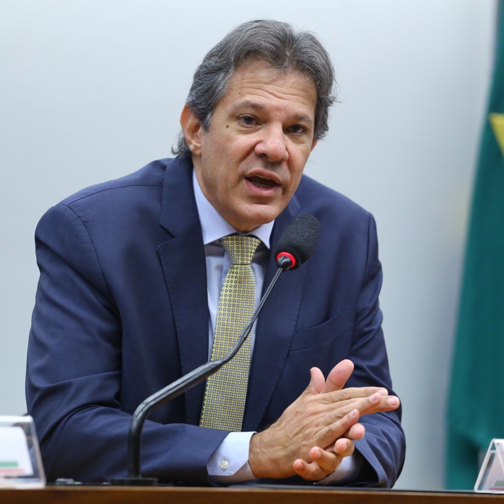 Haddad anuncia meta de inflação contínua a partir de 2025; CMN mantém meta em 3% para 2026