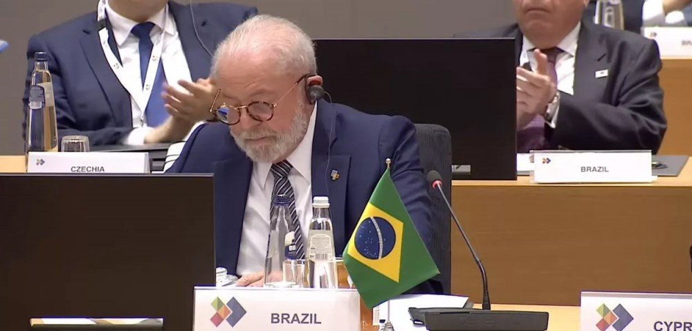 Sobre a guerra entre Rússia e Ucrânia, Lula considera que sanções e bloqueios apenas penalizam os mais vulneráveis