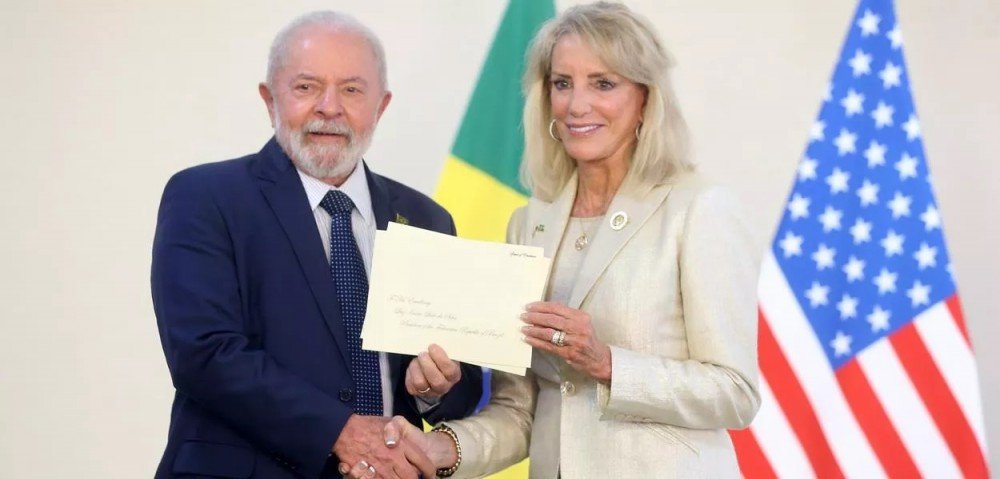 Nesta segunda-feira, Lula recebe a embaixadora dos Estados Unidos