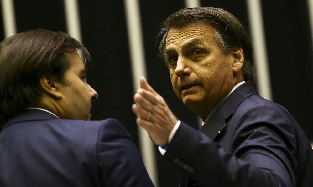 Bolsonaro recebeu mais de R$ 17 mi via Pix em seis meses, revela Coaf