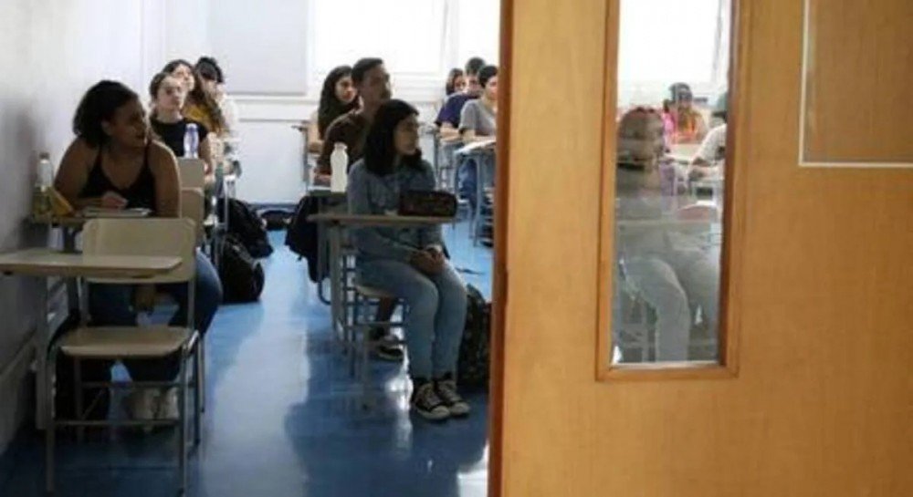 Governo avalia subir de 20% para 30% cotas para negros em concursos