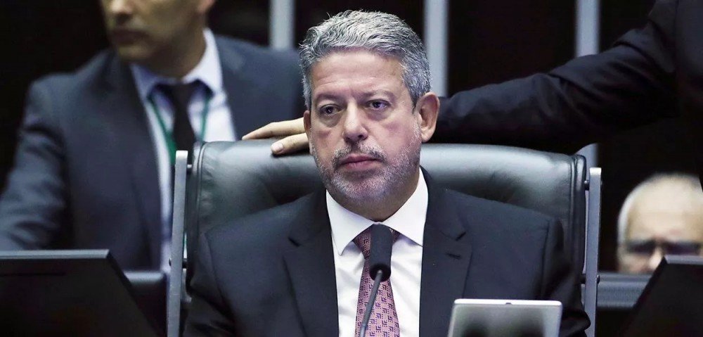 Lira adia votação do PL da Globo por falta de acordo entre os partidos