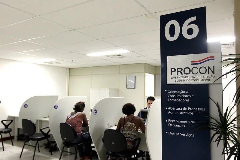 Procon-BA orienta consumidores prejudicados com o apagão