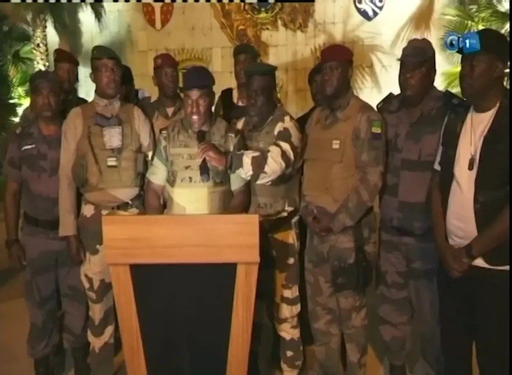 Entenda por que golpes militares são recorrentes no continente africano