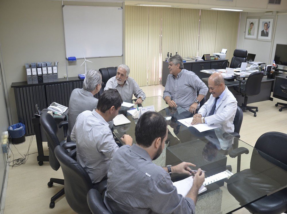 Wagner recebe Joseildo para discutir atração de novos investimentos