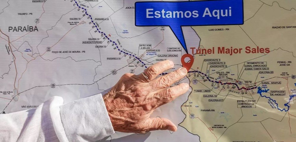 Lula realiza vistoria de obras da integração do Rio São Francisco: 'fico realizado'