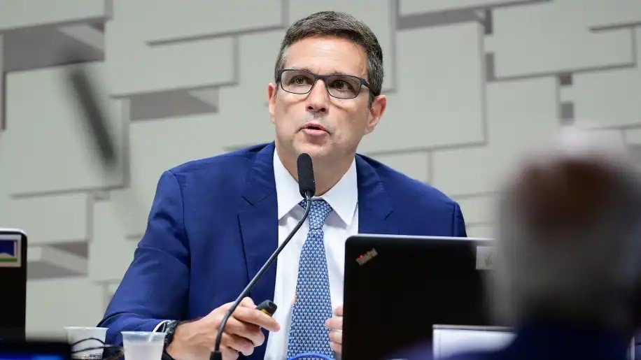 Campos Neto omite mérito de Lula e atribui crescimento do PIB a 