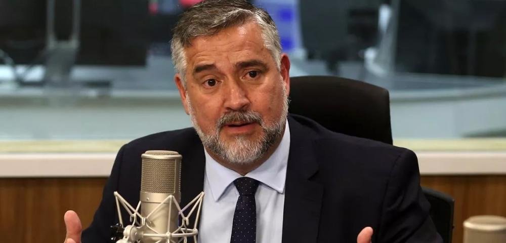 Secom rebate a Folha de S.Paulo e nega teor de reportagem sobre gastos com o cartão corporativo