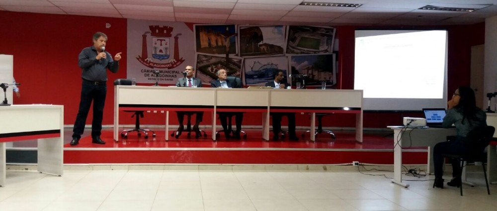 SECIN. O trabalho que está dando para arrumar a casa.