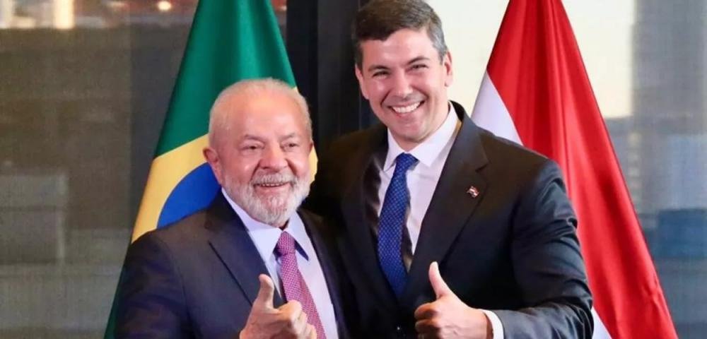 Lula e Santiago Peña conversam sobre reforço de integração entre Brasil e Paraguai