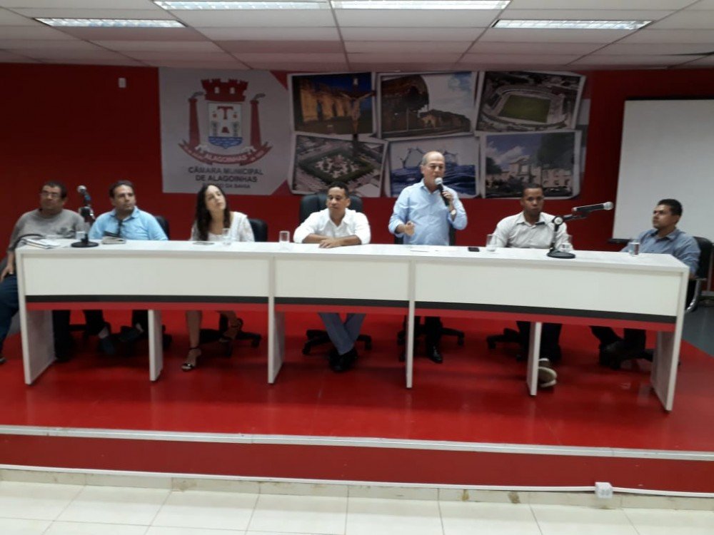 Governo entrega certificados do CAR a agricultores de Alagoinhas