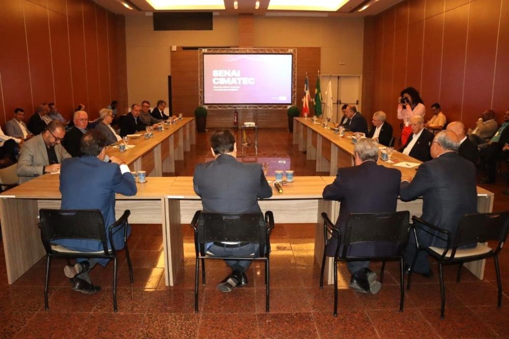 SDE discute investimentos na Bahia e o fortalecimento da indústria em reunião com o Banco do Nordeste