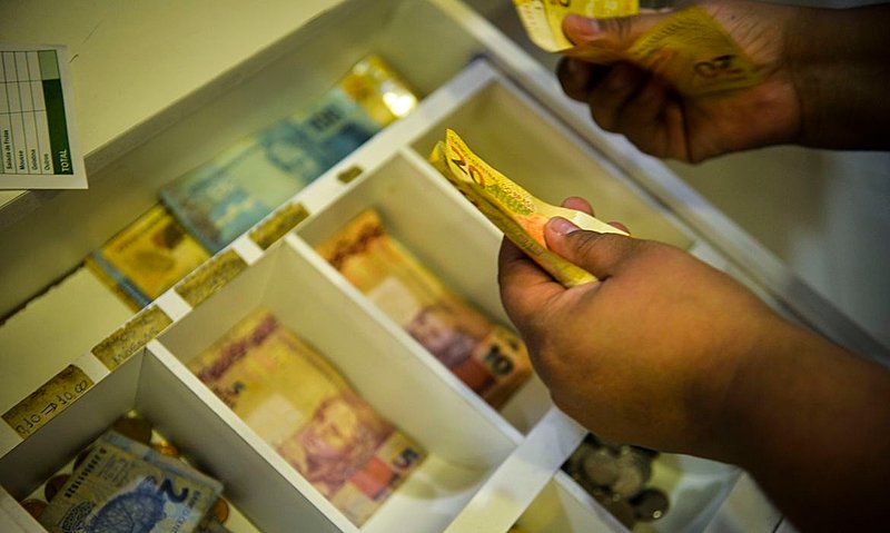 Desenrola Brasil abre plataforma de renegociação de dívidas nesta segunda (9)