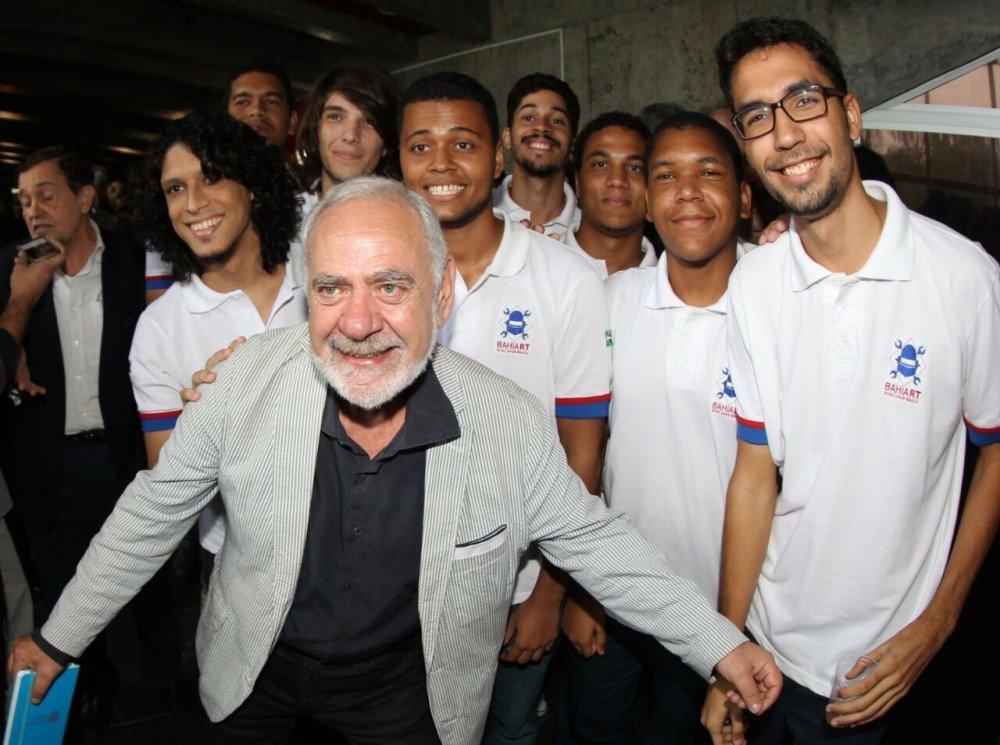 Campus Party Bahia. Governo do Estado reúne jovens estudantes para apresentar novidades.