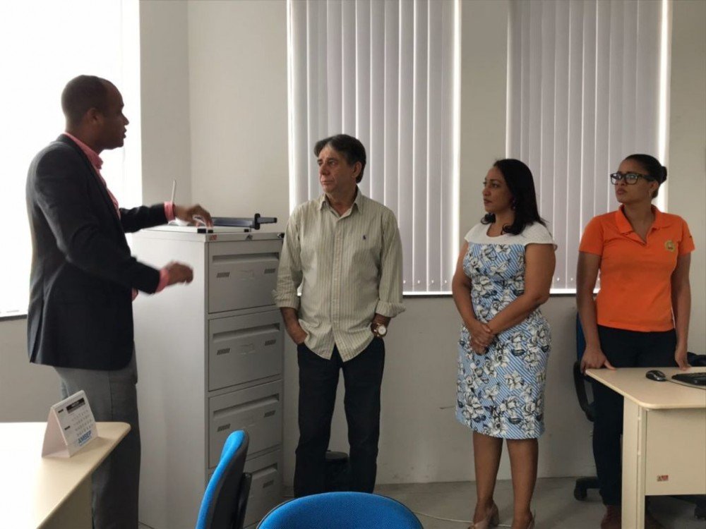 Joaquim assina termo de adesão ao programa “Cidade Empreendedora