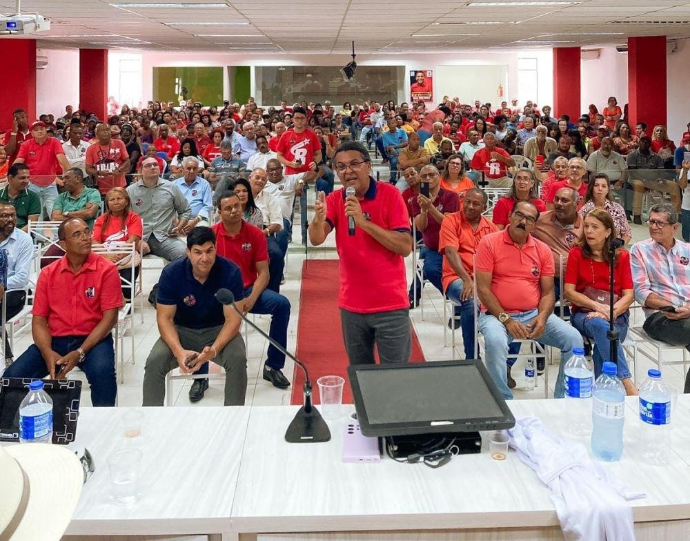 Plenária Municipal do PT em Alagoinhas reafirma a candidatura de Radiovaldo à prefeitura