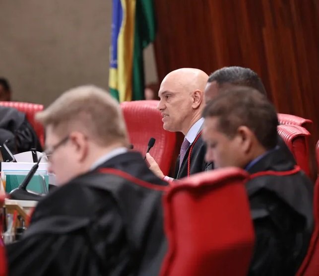 TSE declara Braga Netto inelegível por oito anos e condena Bolsonaro novamente por atos eleitorais no Sete de Setembro