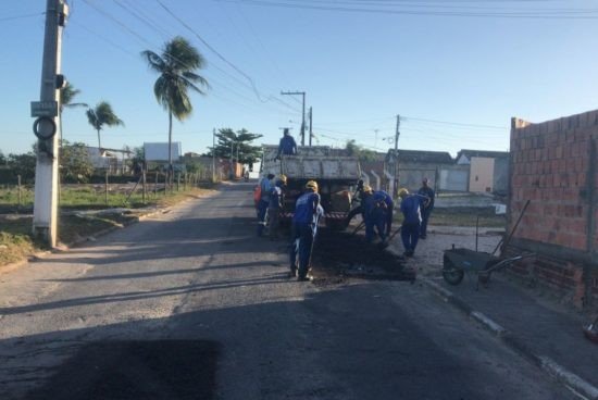 Operação Tapa-Buraco segue recuperando ruas em Alagoinhas