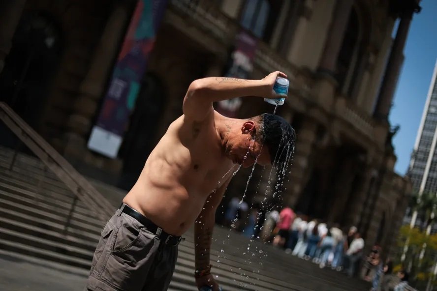 Extremos climáticos: onda de calor atinge mais de 1.400 cidades do país, e Sul terá tempestades esta semana