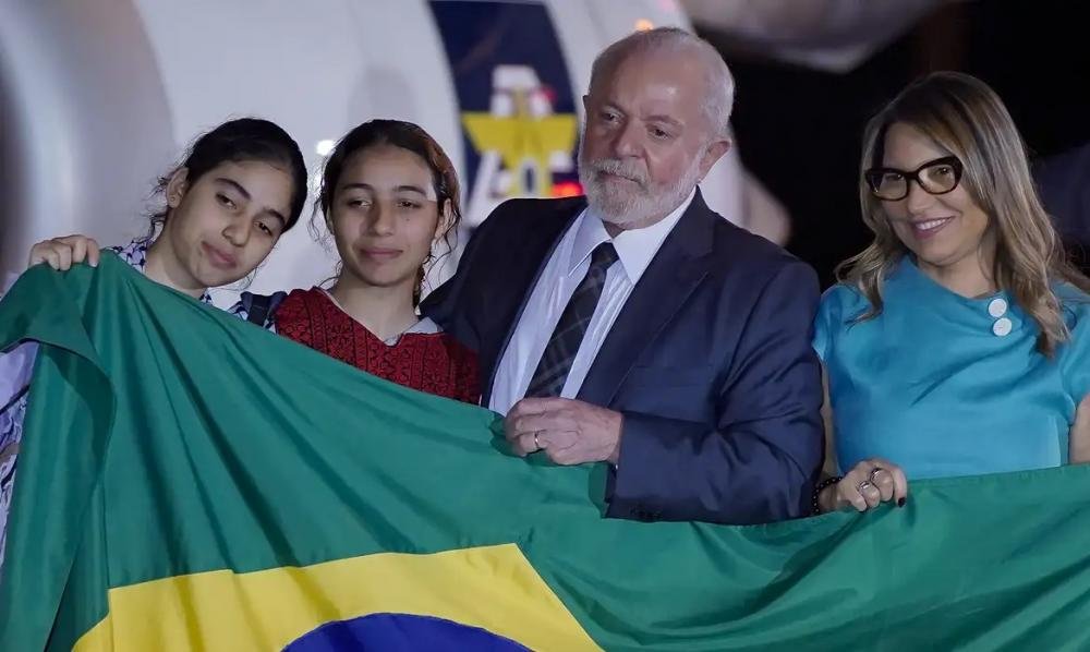 Lula garante que Brasil tentará trazer mais gente da Faixa de Gaza