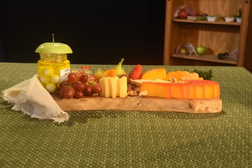 Já ouviu falar em “sommelier” de queijo?