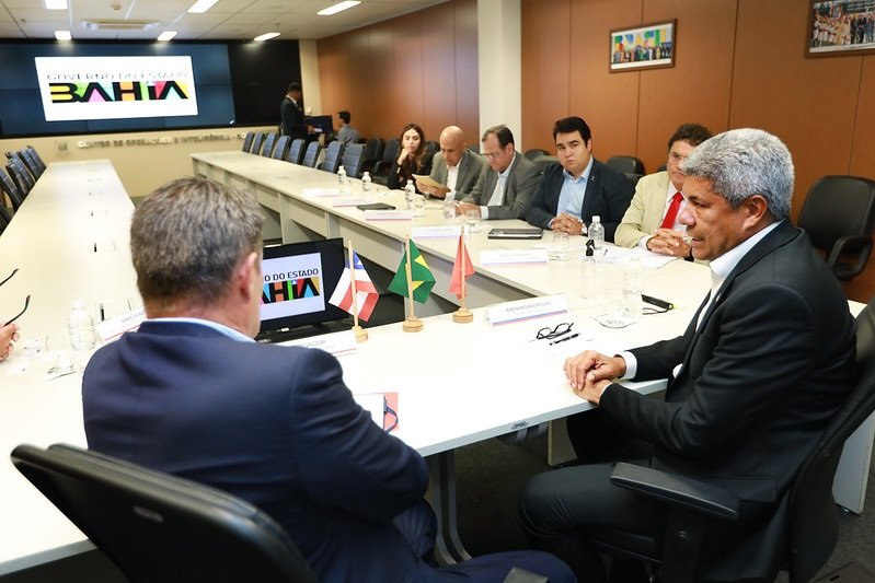 Estado da Bahia e embaixada suíça dialogam sobre perspectivas de projetos em mobilidade, energia e inovação para 2024