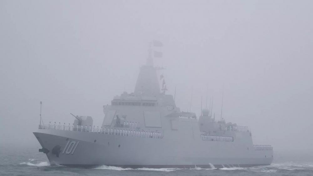 Pequim coloca à prova novo sistema de armas de seu destróier mais poderoso no mar do Sul da China