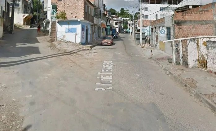 Homem morre e três pessoas ficam feridas durante ataque em Salvador