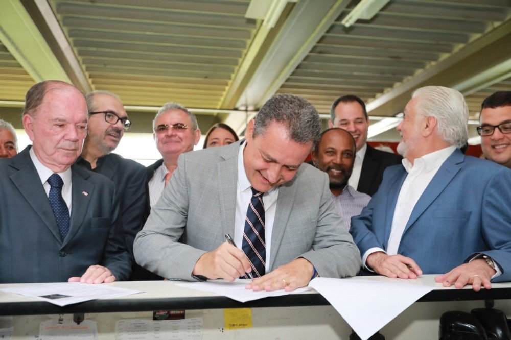 Rui Costa registra candidatura no TRE e entrega o PGP 2018