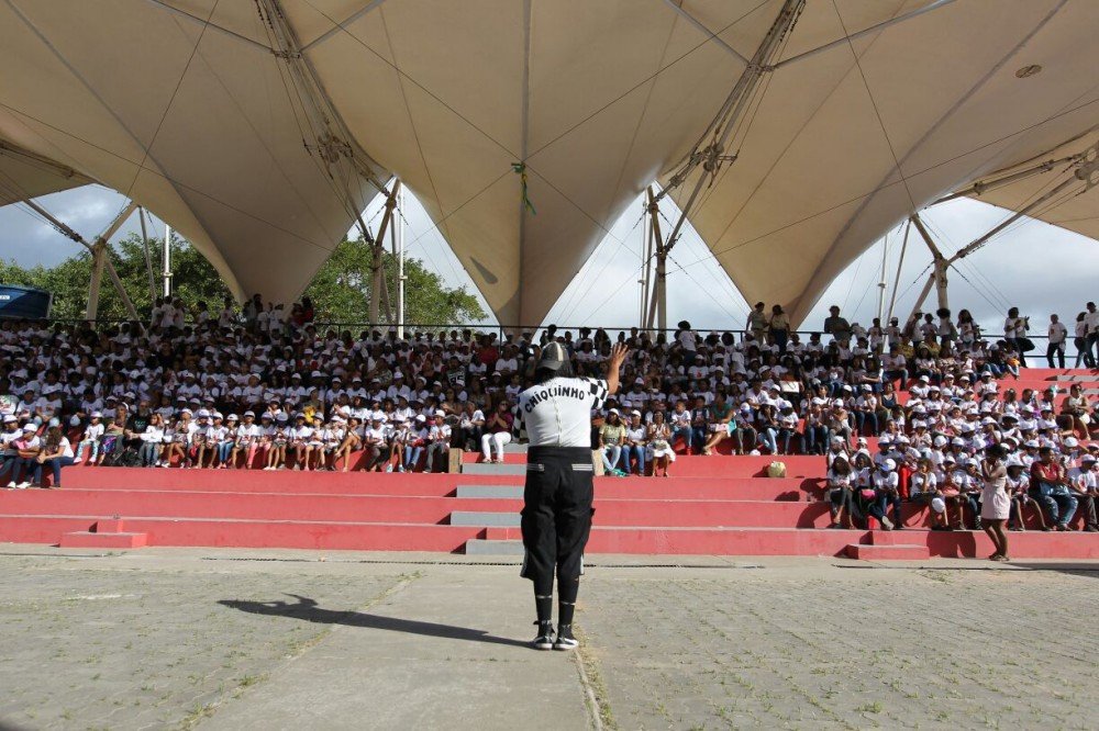 PM forma mais de mil alunos no Proerd em Lauro de Freitas