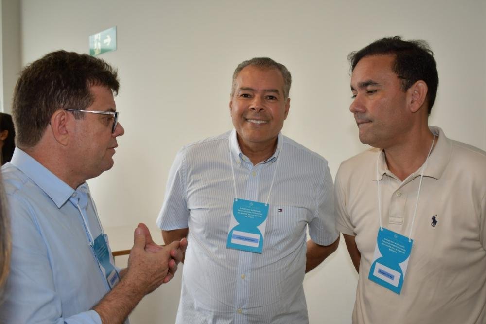 Alagoinhas - Prefeito Joaquim Neto anuncia unidade escolar do SESI, que capacitará mão de obra para a indústria atual e do futuro. 