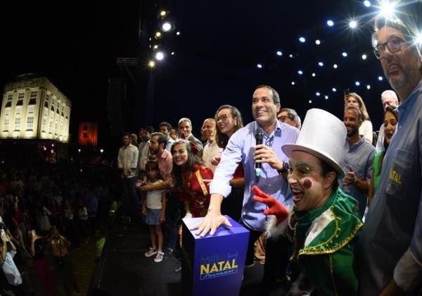 Prefeitura inicia a maior programação de Natal de Salvador no Centro Histórico