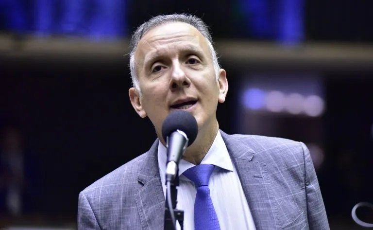 Reforma tributária deve ser votada na semana que vem, diz relator