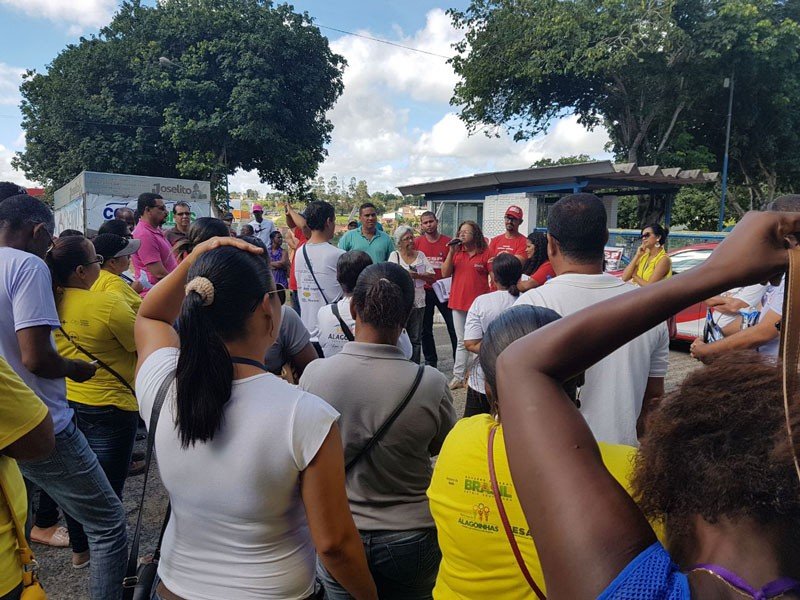 Campanha salarial. Manifestação dos grevistas no CAM.