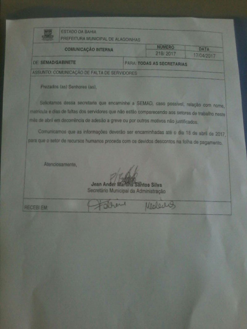 Câmara de Vereadores discute a greve e o descumprimento da lei.